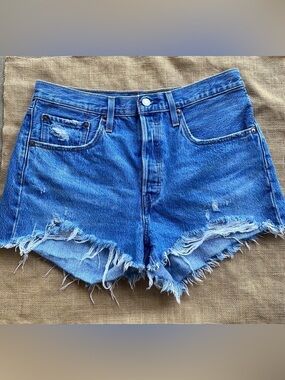 Levis Jeans Denim Button Fly Cut off Distressed Size 30 501 Shorts